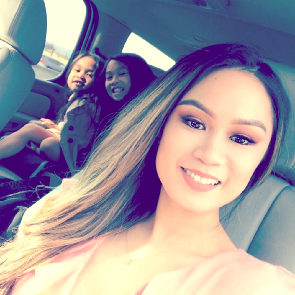 Hello to all you beautiful Poshers!!! 💕